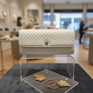 Few Moda Theia Clutch/Crossbody in Cream